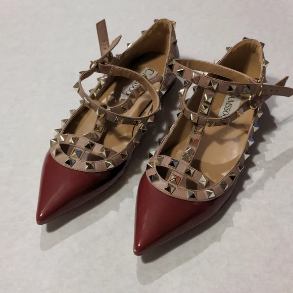 Studded flats - Picture 1 of 2